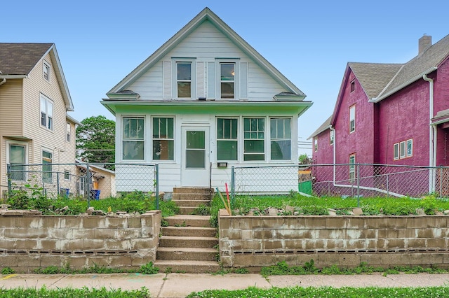 843 Jenks Ave, Saint Paul, MN 55106 - photo 1