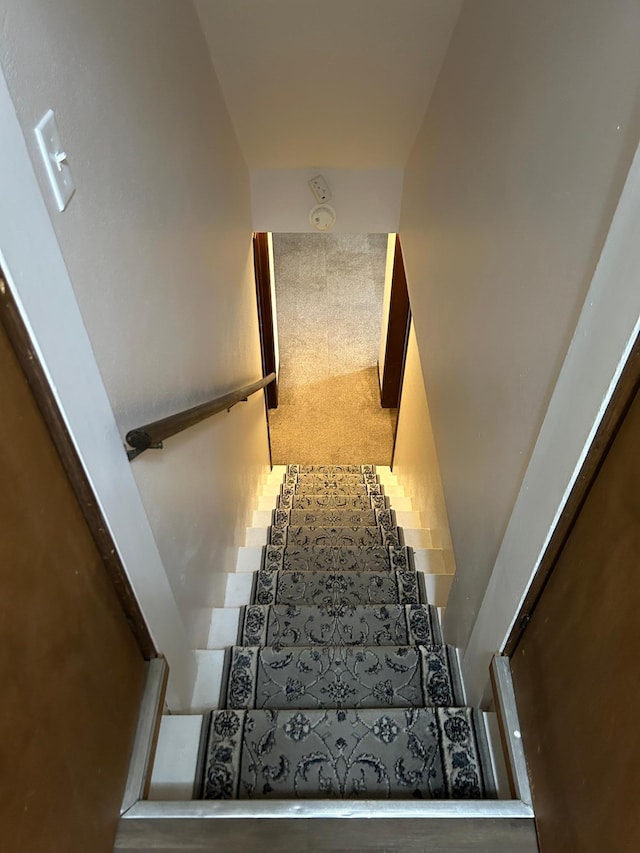 20 King Ave SW, Wadena, MN 56482 - view of stairs
