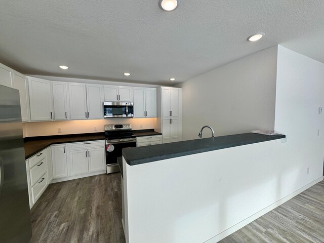 518 Garfield St SE, Warroad, MN 56763 - photo 3