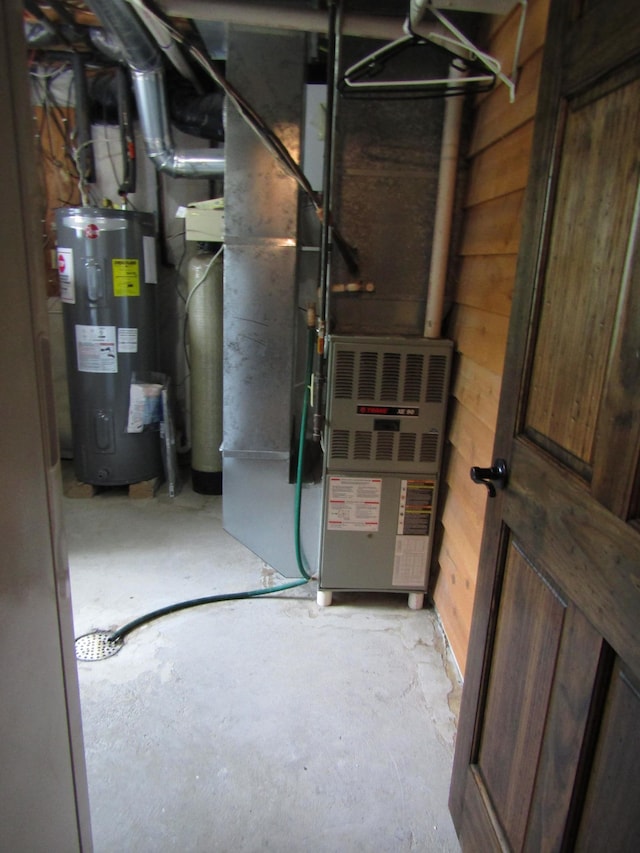 1103 15th St, Montevideo, MN 56265 - utility room with water heater