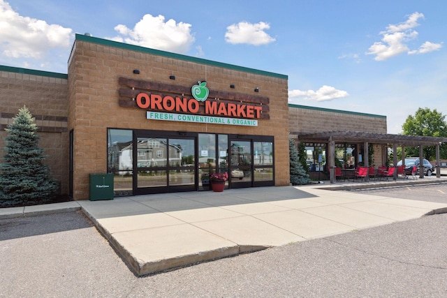 577 Park Ln, Orono, MN 55356 - view of commercial location