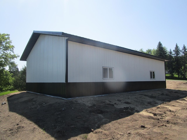 18260 Norway Woods Cir, New London Twp, MN 56273