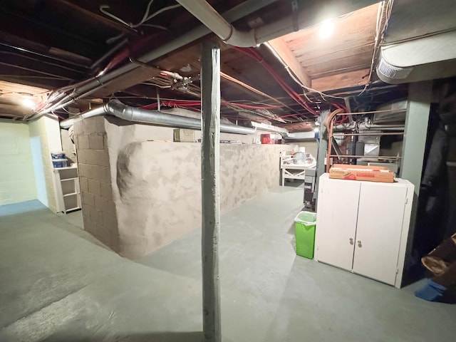 702 Beech Ave, Fergus Falls, MN 56537 - view of unfinished below grade area