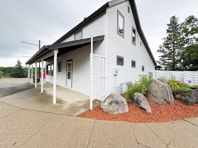 702 Beech Ave, Fergus Falls, MN 56537 - view of side of property with a patio