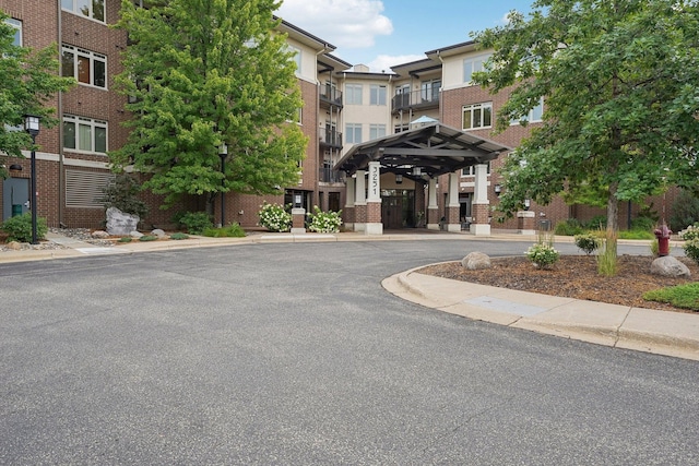 3251 Louisiana Ave S Unit 201, Saint Louis Park, MN 55426 - photo 2