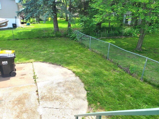 8921 49th Ave N, New Hope, MN 55428 - fenced backyard with a patio