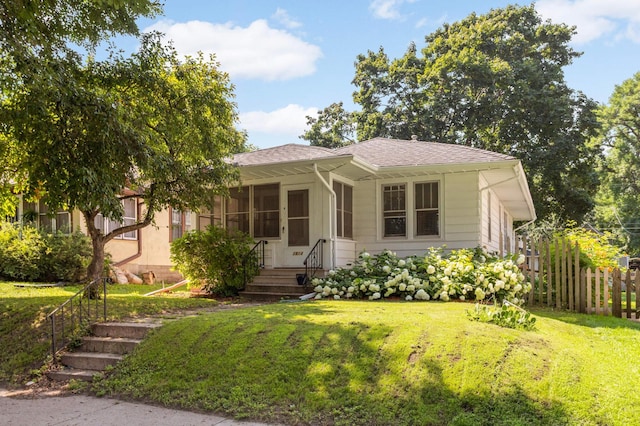 1914 Grand Ave, Saint Paul, MN 55105 - view of front of home featuring a shingled roof