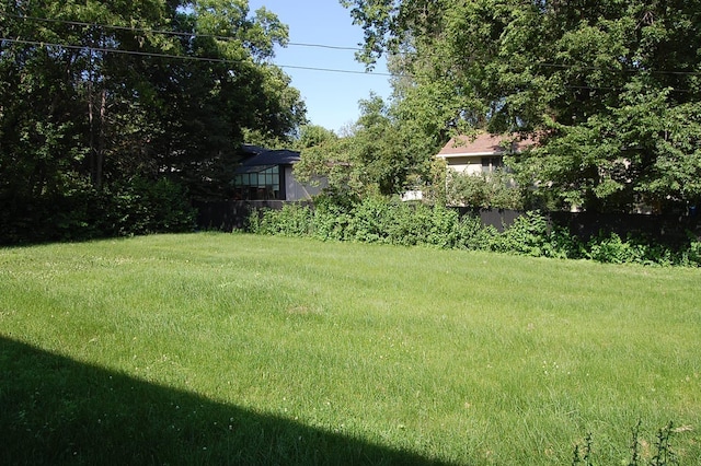 1445 Ottawa Ave S, Golden Valley, MN 55416 - view of yard