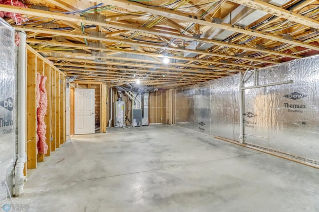 4375 58th St S, Fargo, ND 58104 - unfinished below grade area featuring gas water heater and heating unit
