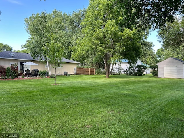 1904 Parkview Rd NE, Alexandria, MN 56308 - view of yard with a storage unit