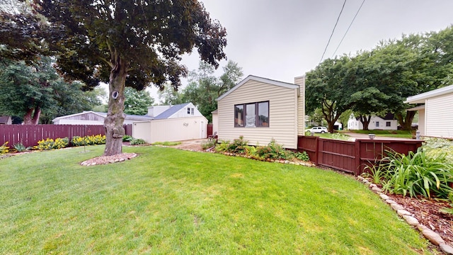 507 Hawthorne St, Albert Lea, MN 56007 - view of yard