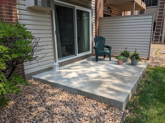 2800 Hillsboro Ave N Unit 113, New Hope, MN 55427 - view of patio / terrace