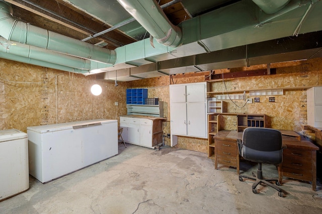 431 19 1/2 Ave N, Saint Cloud, MN 56303 - unfinished below grade area with refrigerator