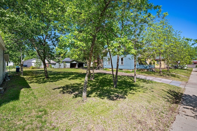 431 19 1/2 Ave N, Saint Cloud, MN 56303 - view of front of home featuring a front yard