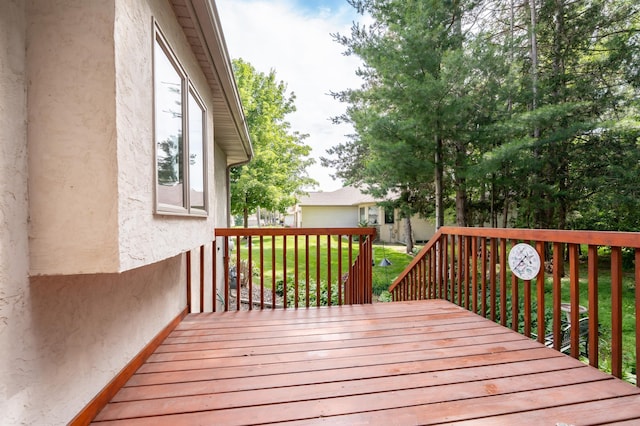 508 Woodside Ct, Shakopee, MN 55379 - deck featuring a yard