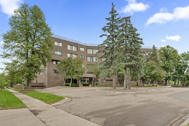 2275 Youngman Ave Unit 201W, Saint Paul, MN 55116 - photo 2
