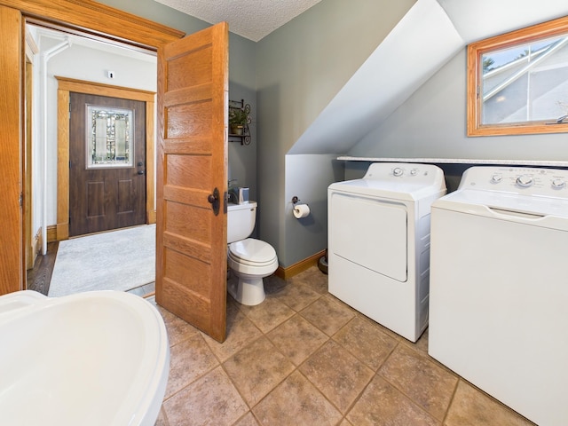 905 3rd Ave SW, Pine City, MN 55063 - laundry area featuring washer and clothes dryer