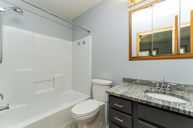 816 Bristol Ln NE, Rochester, MN 55906 - bathroom with vanity and bathtub / shower combination