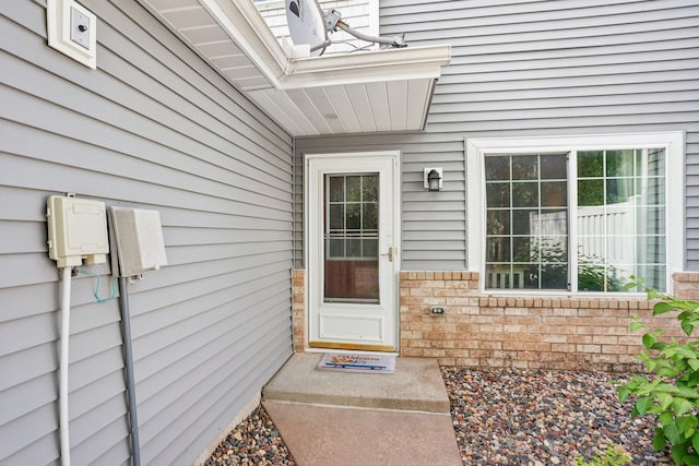 2001 Gresham Ave N, Oakdale, MN 55128 - entrance to property