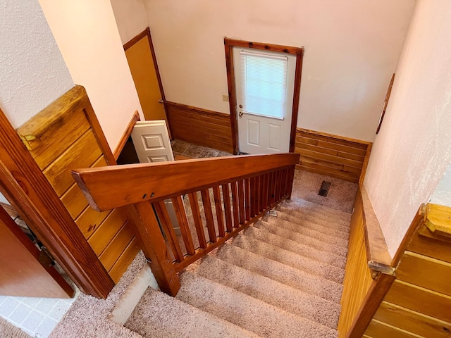 5019/5021 Ojibwa Rd, Brainerd, MN 56401 - stairway featuring carpet floors