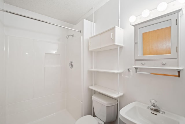 20170 Oxboro Ln N, Scandia, MN 55047 - full bathroom with a walk in shower and a textured ceiling