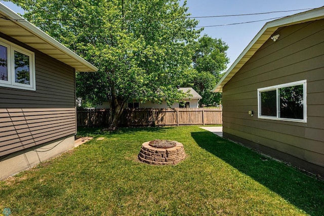 105 5th Ave W, West Fargo, ND 58078 - view of yard with a fire pit