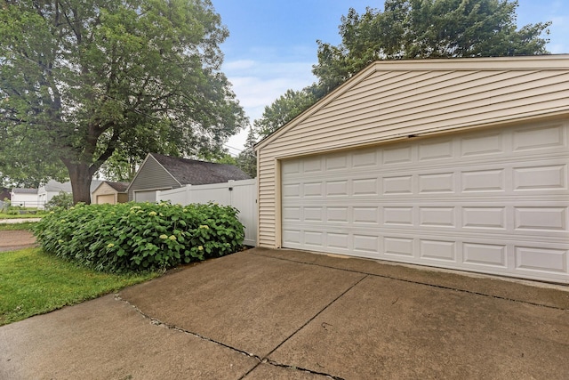 5524 34th Ave S, Minneapolis, MN 55417 - view of garage