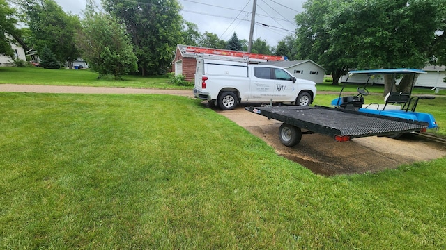 717 2nd Ave SW, Pipestone, MN 56164 - view of grassy yard