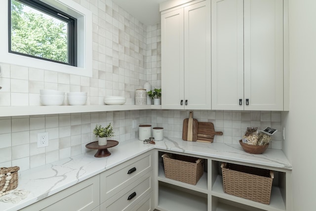 625 Ivy Falls Ave, Mendota Heights, MN 55118 - view of pantry