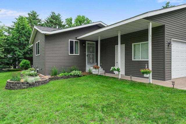 6071 Red Fox Run, North Branch, MN 55056 - ranch-style home with a front yard and an attached garage