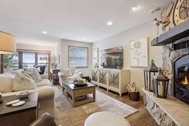 9525 Shore Trl N, Forest Lake, MN 55025 - living room with wood finished floors and recessed lighting