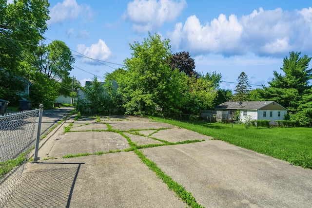 3654 Lyndale Ave N, Minneapolis, MN 55412 - view of yard