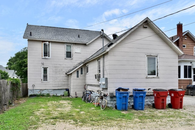 159 King St, Winona, MN 55987 - rear view of property featuring a shingled roof