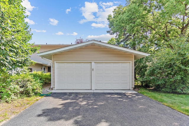 7200 Perry Ct E, Brooklyn Center, MN 55429 - photo 1