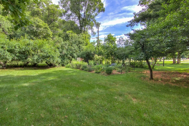 715 River Heights Rd SW, Menomonie, WI 54751 - view of grassy yard