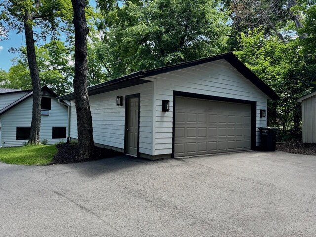 8766 Interlachen Rd, Lake Shore, MN 56468 - view of detached garage