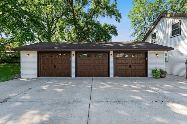 640 3rd St N, Dassel, MN 55325 - view of detached garage