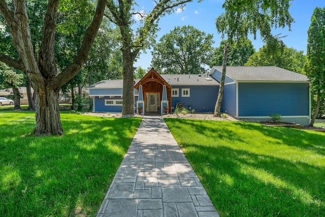 10727 Braewood Cir, Bloomington, MN 55437 - photo 2