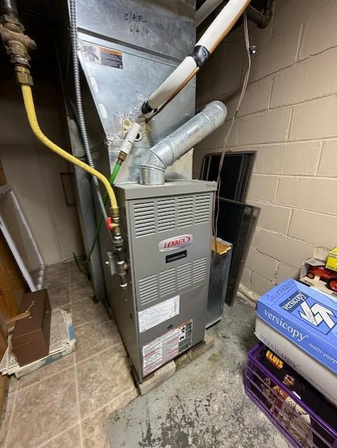 688 Miller Ave, Windom, MN 56101 - utilities with heating unit