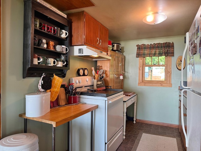 21393 324th Pl, Lakeside Twp, MN 56342 - laundry room with baseboards