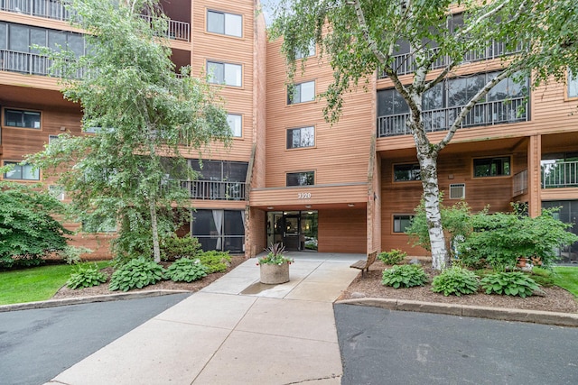 3320 Louisiana Ave S Unit 410, Saint Louis Park, MN 55426 - photo 1