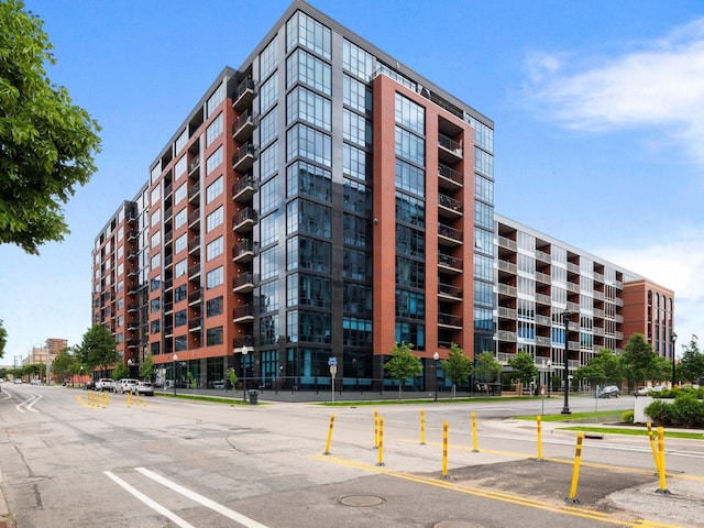 215 10th Ave S Unit 112, Minneapolis, MN 55415 - view of apartment building / complex with uncovered parking