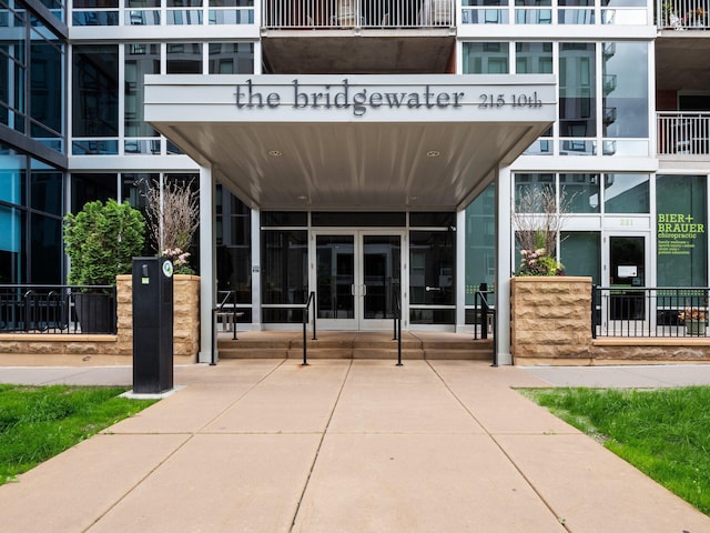 215 10th Ave S Unit 112, Minneapolis, MN 55415 - view of exterior entry