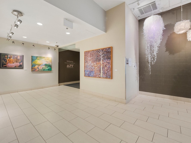 215 10th Ave S Unit 112, Minneapolis, MN 55415 - common area with recessed lighting