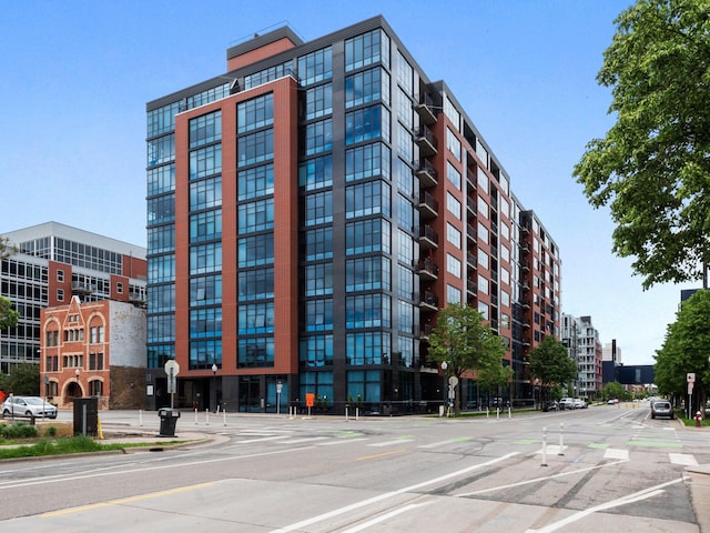 215 10th Ave S Unit 112, Minneapolis, MN 55415 - view of building exterior