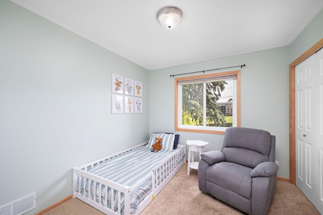 16391 Adret Ct, Eden Prairie, MN 55346 - carpeted bedroom featuring baseboards and a closet