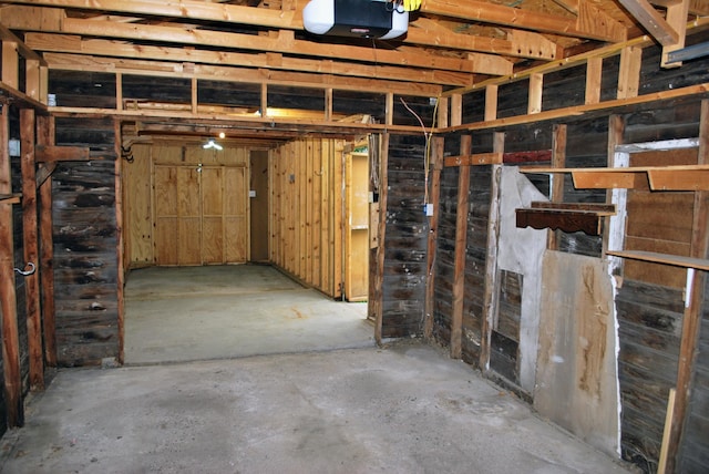 1015 Grove St, Brainerd, MN 56401 - below grade area featuring a garage