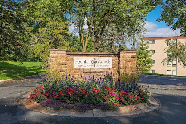 6670 Vernon Ave S Unit 301, Edina, MN 55436 - photo 3