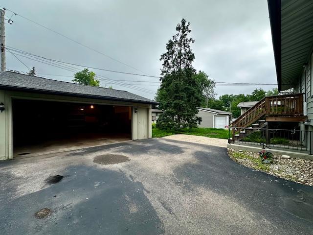 2671 4th Ave NE, Rochester, MN 55906 - view of detached garage