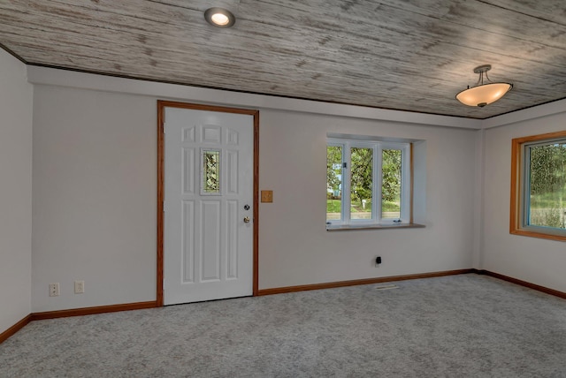 608 Summit Ave S, Sauk Rapids, MN 56379 - carpeted foyer entrance with baseboards